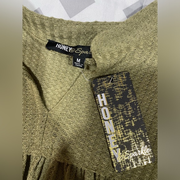 Green waffle knit top - Picture 2 of 2